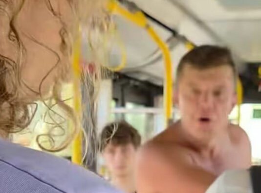 В Польше мужчина избил общественного деятеля, которая вступилась за пожилую украинку (видео)