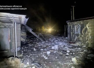 Ворог атакував Запорізький район: пошкоджено будинки та спортивний заклад, 1700 абонентів без світла