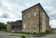 Панська садиба у псевдоготичному стилі збереглася на Чернігівщині