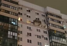 В Московской области дрон попал в квартиру, в Ростовской перебои со светом: Россию ночью атаковали БпЛА (фото)