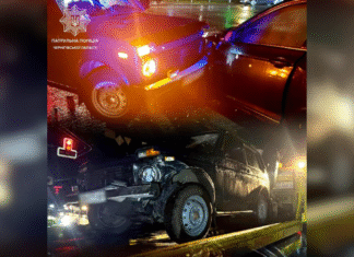 Виїхав на зустрічну смугу: у Чернігові через неуважність водія сталася ДТП