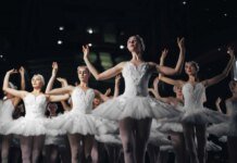 Всесвітній день балету, Міжнародний день патології, Всесвітній День боротьби з пневмонією: що відзначають 12 листопада