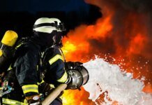 Нічна атака на Київ: вже 9 постраждалих, пошкоджені будинки та тепломережі