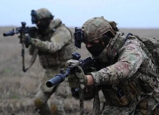 Понад 250 атак за добу: ЗСУ стримують найпотужніші штурми росіян під Покровськом (карти)