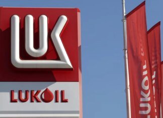 Аеропорт Кишинева отримав контроль над паливним терміналом "Лукойлу"