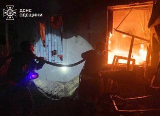 рф масовано атакувала Одещину, є постраждалі: показали наслідки