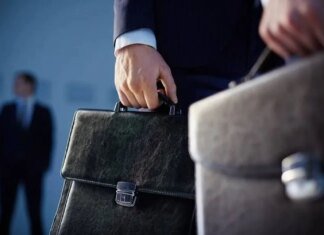 Свириденко узгодить кандидатури міністрів енергетики та юстиції з депутатами фракції "Слуга народу" — Зеленський