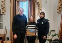 Ліцеїстка з Прилук відмовилася від пропозиції ворога підпалити військові автомобілі за гроші