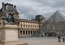 Счетная палата посоветовала Лувру «расставить приоритеты» и не экономить на безопасности