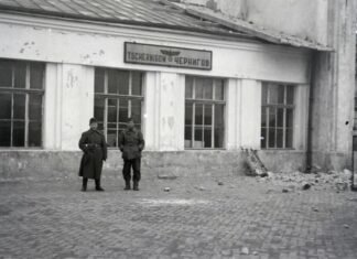 На лівому та правому березі Десни: скільки залізничних вокзалів було в Чернігові