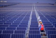 Солнечные панели и ветряки оказались бесполезными: почему их не могут использовать в Индии