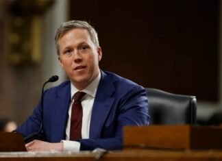 «Потерпит неизбежное поражение»: Дрисколл в Киеве объявил, что без соглашения ситуация для Украины ухудшится, — СМИ