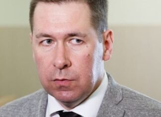 Суд закончил рассмотрение служебных документов, там нет обоснования для санкций против Порошенко — адвокат