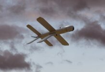 Семенівку знову атакували: дрон «Ланцет» пошкодив будівлю цивільної інфраструктури та фасад магазину