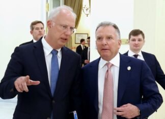 «Разжигатели войны»: в Кремле отреагировали на «слив» разговора Дмитриева и Ушакова о мирном плане