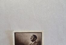 Изображение Гитлера и свастика: в Украину из Польши хотели ввезти 14 тысяч марок с нацистской символикой