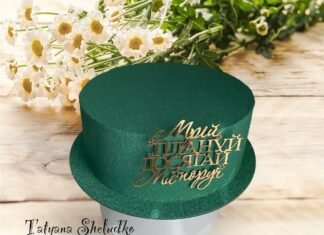 Весільні та тематичні торти з підсвіткою й живими квітами: солодкі шедеври Тетяни Шелудько з Чернігівської служби зайнятості