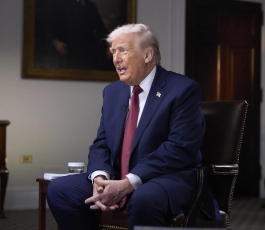 Надо говорить с жителями острова: посланник Трампа сделал заявление по Гренландии