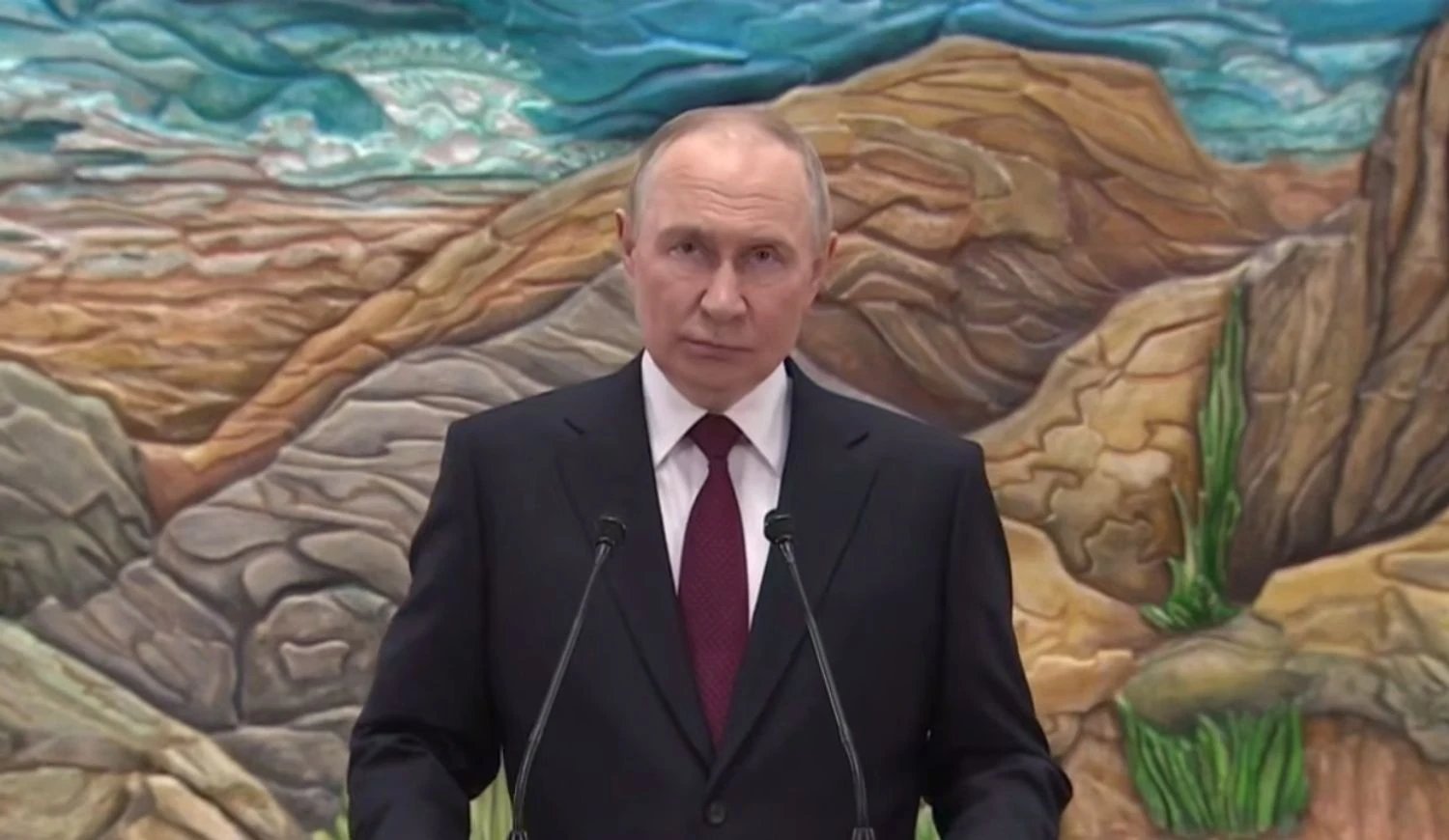 путін назвав європейських лідерів "підсвинками" та заявив, що рф досягне військових цілей силою, або дипломатично