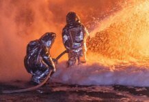 Дрони атакували порт у російському темрюку: палають резервуари з нафтопродуктами