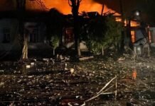 Російські БпЛА вдарили по житловому масиву Новгорода-Сіверського: є руйнування та постраждалі