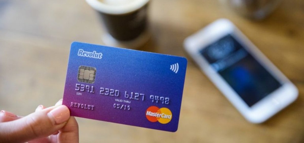 НБУ прокомментировал закрытие счетов Revolut в Украине: правила едины для всех