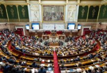 Франция, несмотря на проблемы с дефицитом, решила резко увеличить расходы на оборону