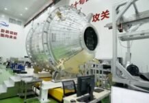 Китай показал новый космический корабль для полетов на станцию «Тяньгун» (видео)
