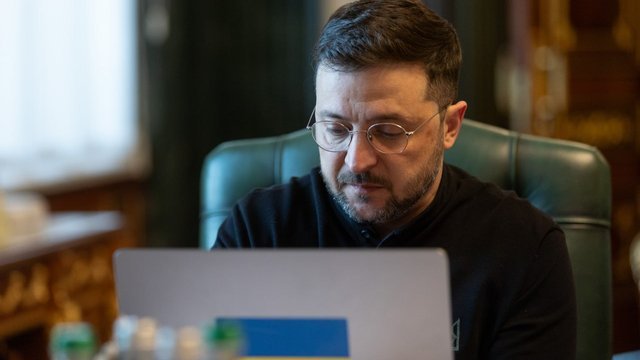 Украинская делегация поедет в США после американо-российских контактов на выходных или чуть позже — Зеленский