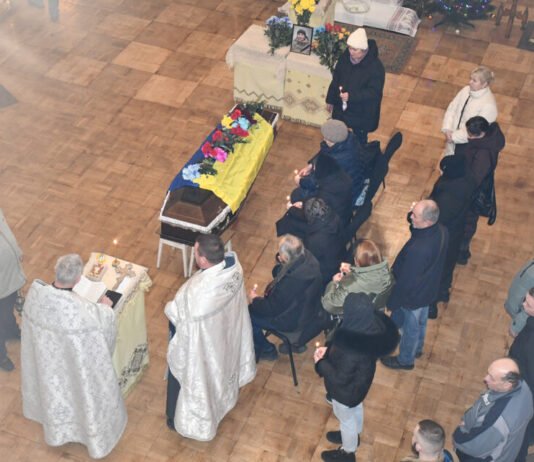 У громаді на Чернігівщині провели в останню путь загиблого воїна