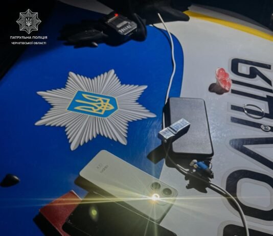 Патрульні затримали 16-річного юнака, ймовірно причетного до грабежу в Чернігові