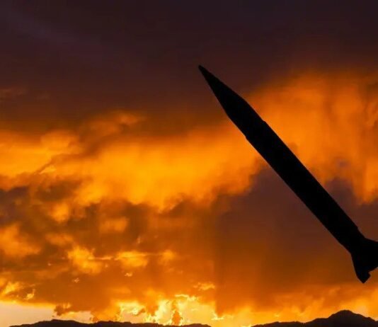 ВС РФ атакуют Украину дронами и «Калибрами»: для удара в Черное море вывели два ракетоносителя