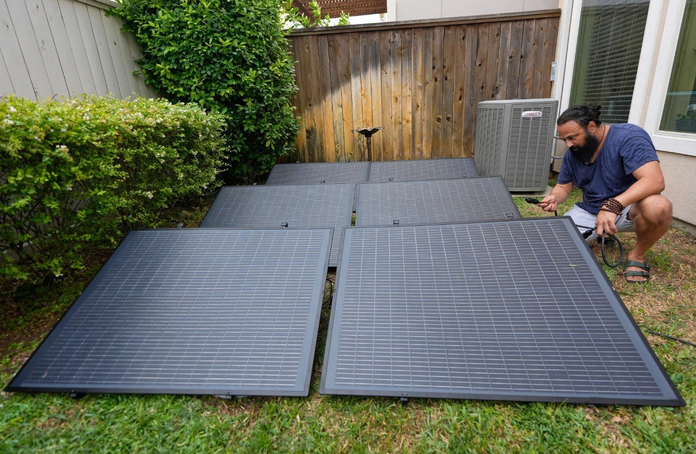 Дешевые солнечные панели оказались вредными: эксперты нашли скрытый изъян (фото)