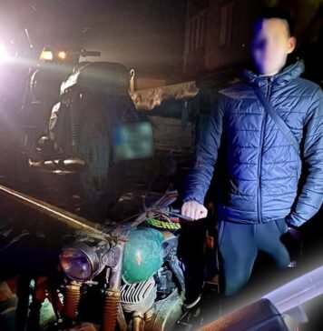 У Чернігові нетверезого підлітка відсторонили від керування, мотоцикл евакуйовано