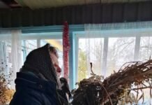 Традиції Подесення: мешканка Чернігівщини власноруч готує зілля