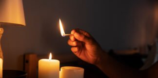 Графики отключений света на 27 января: кто будет сидеть без электроэнергии более 18 часов