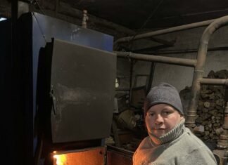 Три жінки з Чернігівщини опанували «чоловічу» професію та стали машиністами-кочегарами