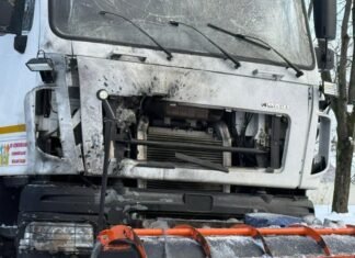 Семенівська громада під атакою: росіяни скинули під ноги жінці вибухівку та вдарили по комунальній техніці