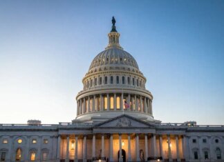 Демократи у Сенаті США висунули ультиматум Трампу для запобігання локдауну