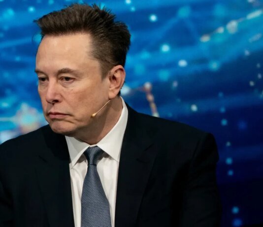 Сікорський закликав Маска обмежити Starlink для росіян: той вибухнув образами