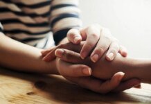 Психологічна допомога для дітей і вчителів: доступні безоплатні консультації та "гарячі лінії"