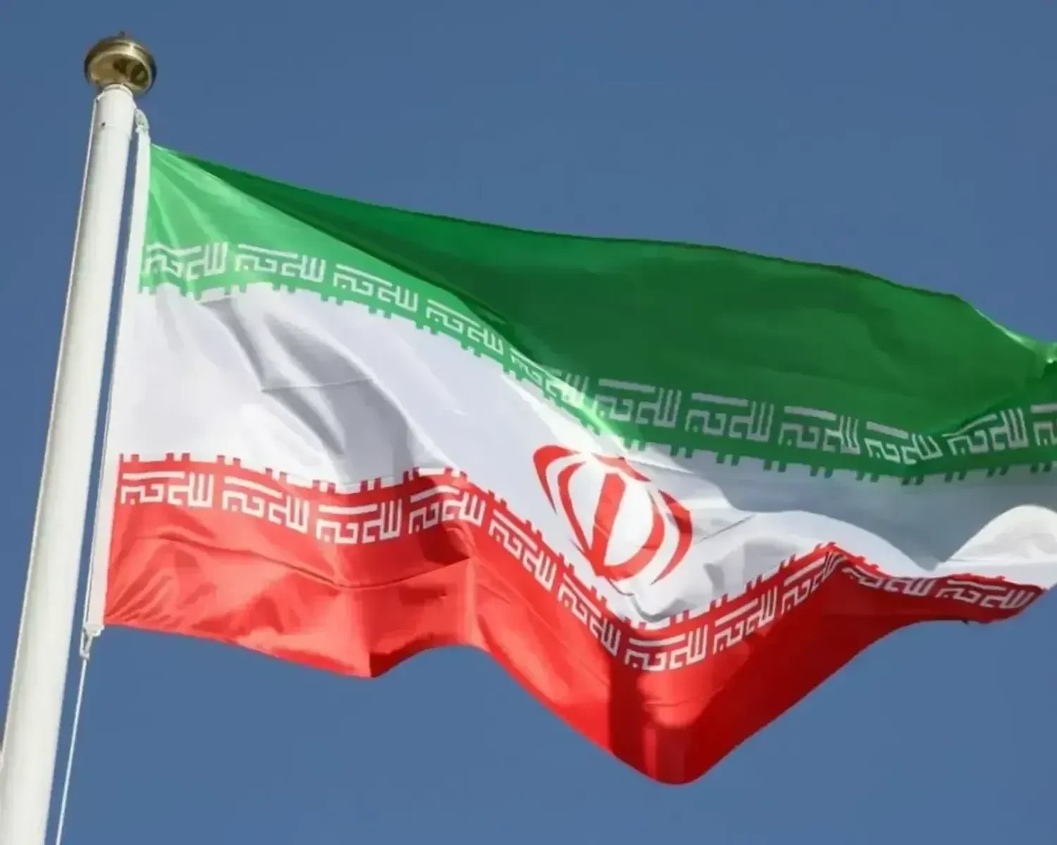 Іран відкинув погрози Трампа та заявив про готовність відповісти на дії США