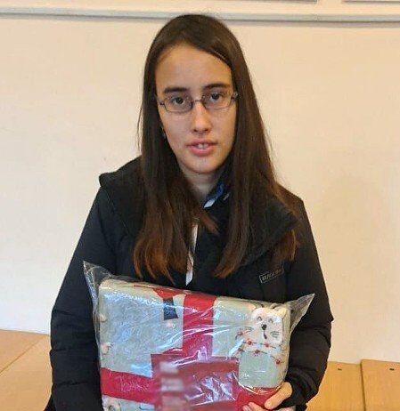 Два дні тому вийшла з дому та досі не повернулася: у Чернігові розшукують 16-річну дівчину