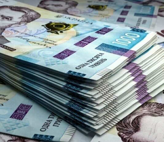 Податкові махінації на майже 14 млн грн: директор підприємства на Чернігівщині отримав підозру