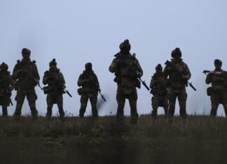 «Не нарушает закон». Минобороны объяснило причину задержки зарплат военным за декабрь