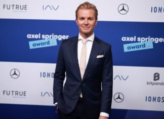 Бывший чемпион Формулы-1 привлек $100 млн для инвестиций в стартапы