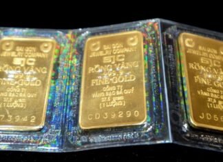 Цена на золото продолжает бить рекорды: впервые в истории превысила $4700