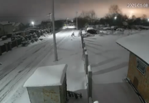 «Места прилетов нашли»: появились кадры вероятного удара «Орешника» по Львовщине (видео)