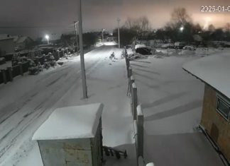 «Места прилетов нашли»: появились кадры вероятного удара «Орешника» по Львовщине (видео)