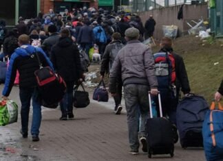 За полгода из Украины уехали более полумиллиона молодых людей, – Нагорняк